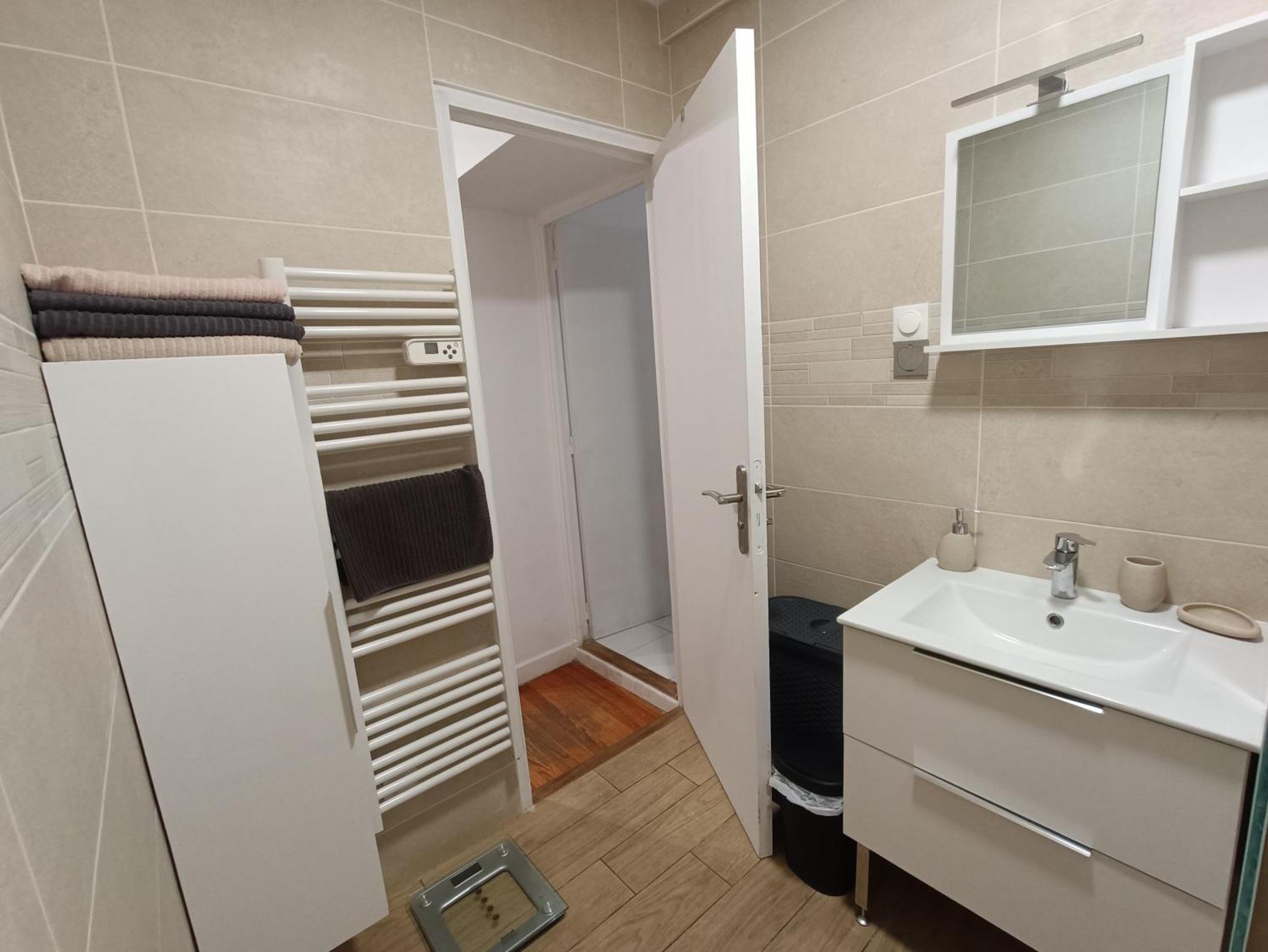 Appartements Et Studio Renoves En 2022, Intra Muros Авиньон Экстерьер фото